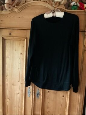Classic Black Sweatshirt Hem